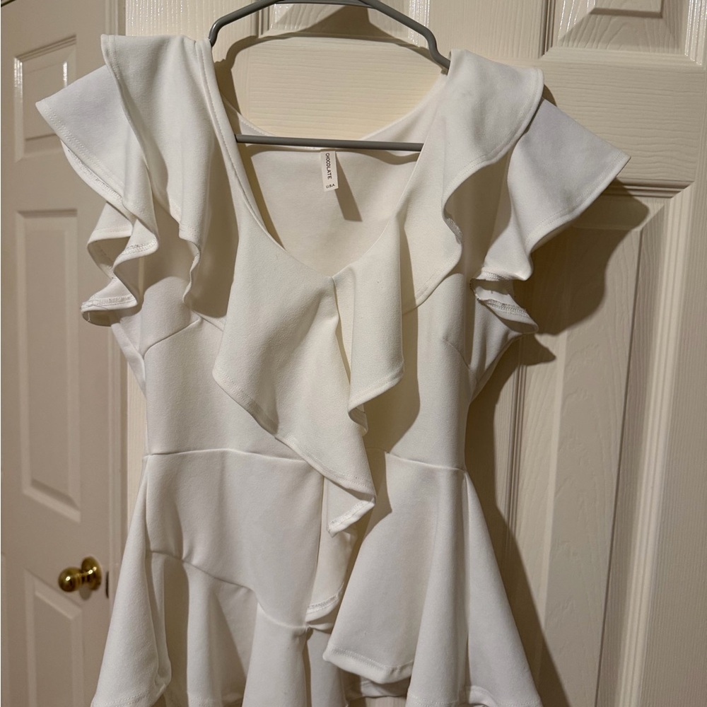 Chic White Ruffle Blouse